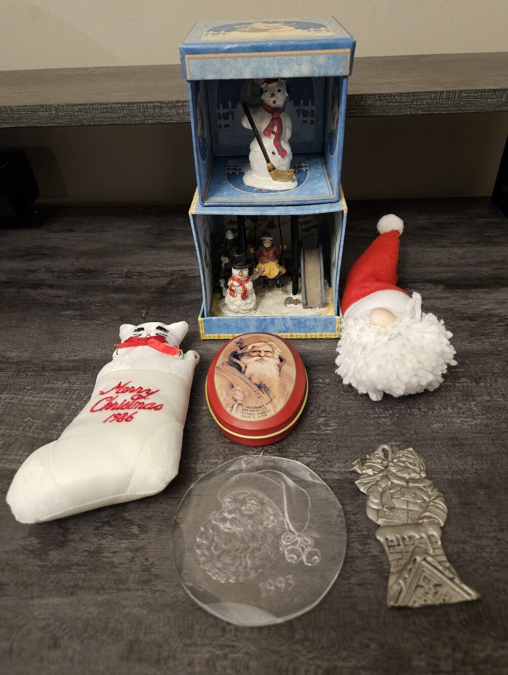 6pc Vintage Christmas Decor Lot
